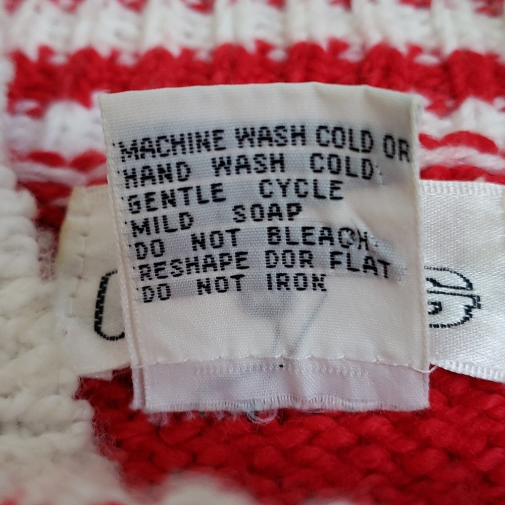 Vintage, Her's a Hug Red & White Stripe "Candy Cane" Christmas Sweater Size M - Picture 15 of 16